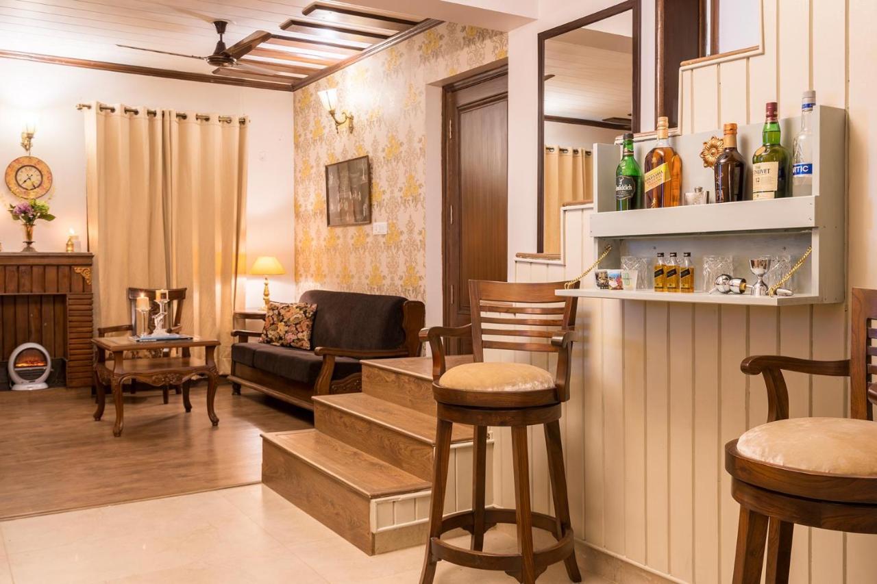 Stayvista At Bellevue With Outdoor Jacuzzi Kasauli Extérieur photo